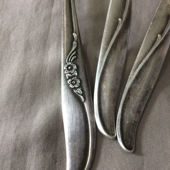 Vintage Silverplate Serving Pieces Lot Floral Swirl Pattern 2 Spoons, Pie Server - Picture 7 of 7